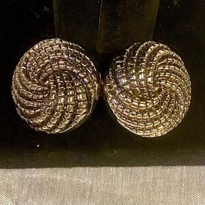 Vintage Round Textured Sliver Twisted Rope Swirl Clip On Earrings